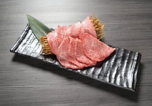 トモサンカクのカロリー・糖質は?ダイエット中に食べるなら「ローストビーフ」が正解な理由