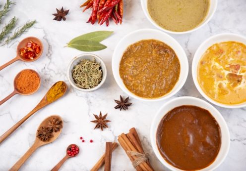 【初心者必見】カレーはスパイス3つで作れる!基本の種類・配合と簡単レシピ