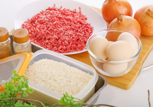 ハンバーグの材料・黄金比率はこれ!1〜4人分まで応用できる基本分量と代用テクニック